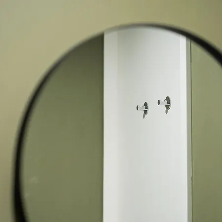 Guestready - Little Johnny *